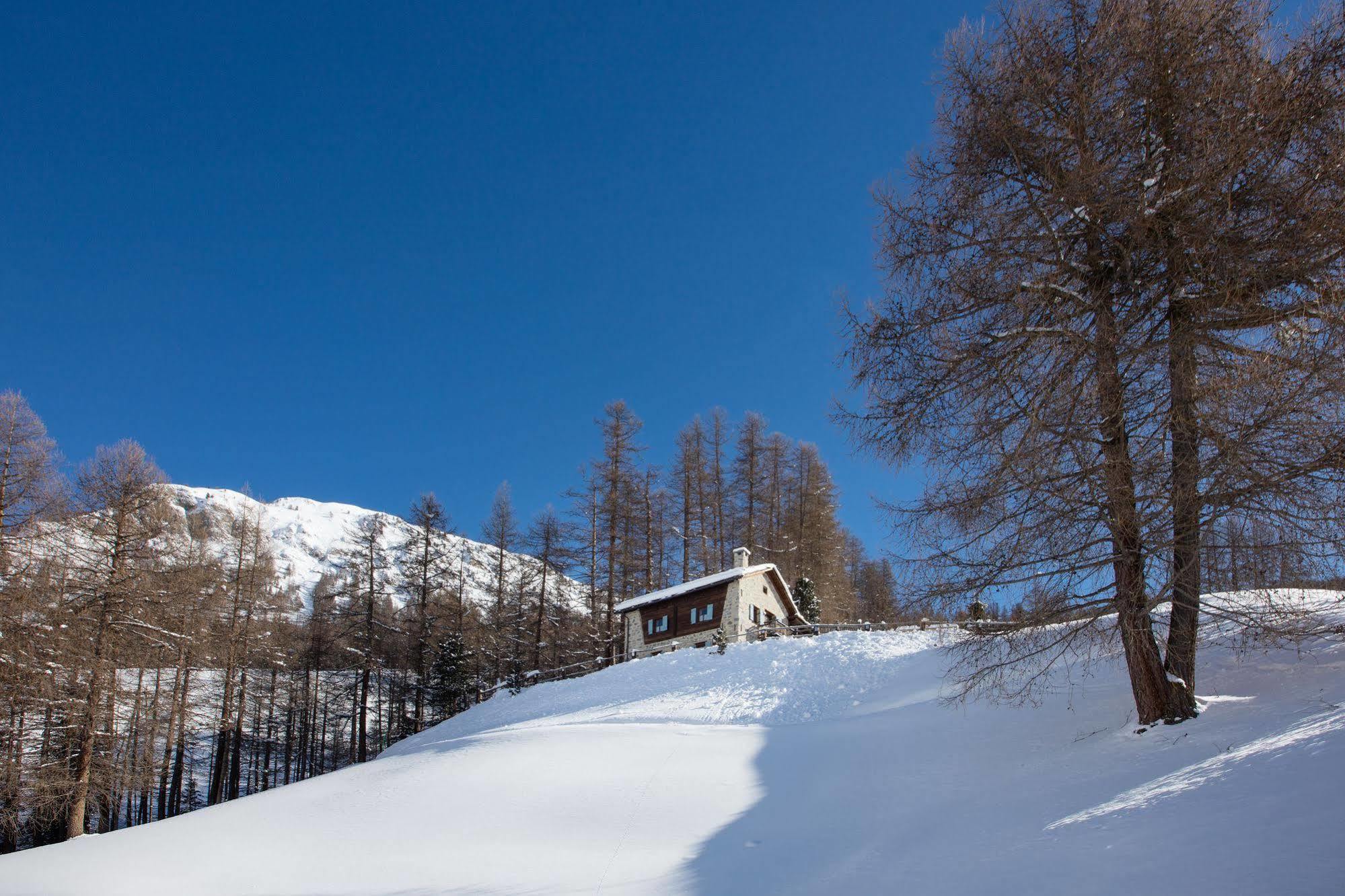 Chalet Charm Livigno Esterno foto
